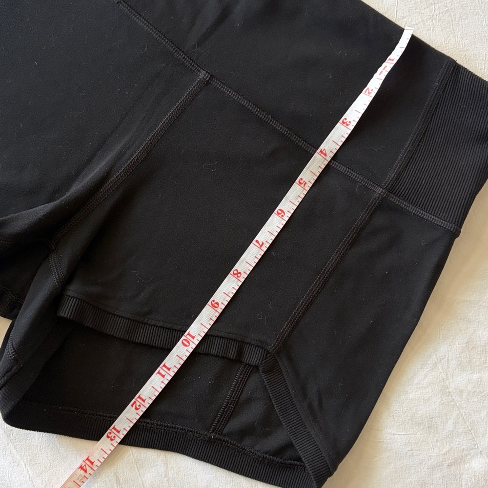 Athleta Black Shorts sz Large - Picture 4 of 9